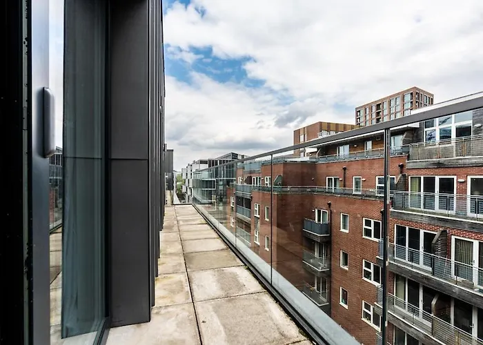 City Living Penthouse Apartment With Parking